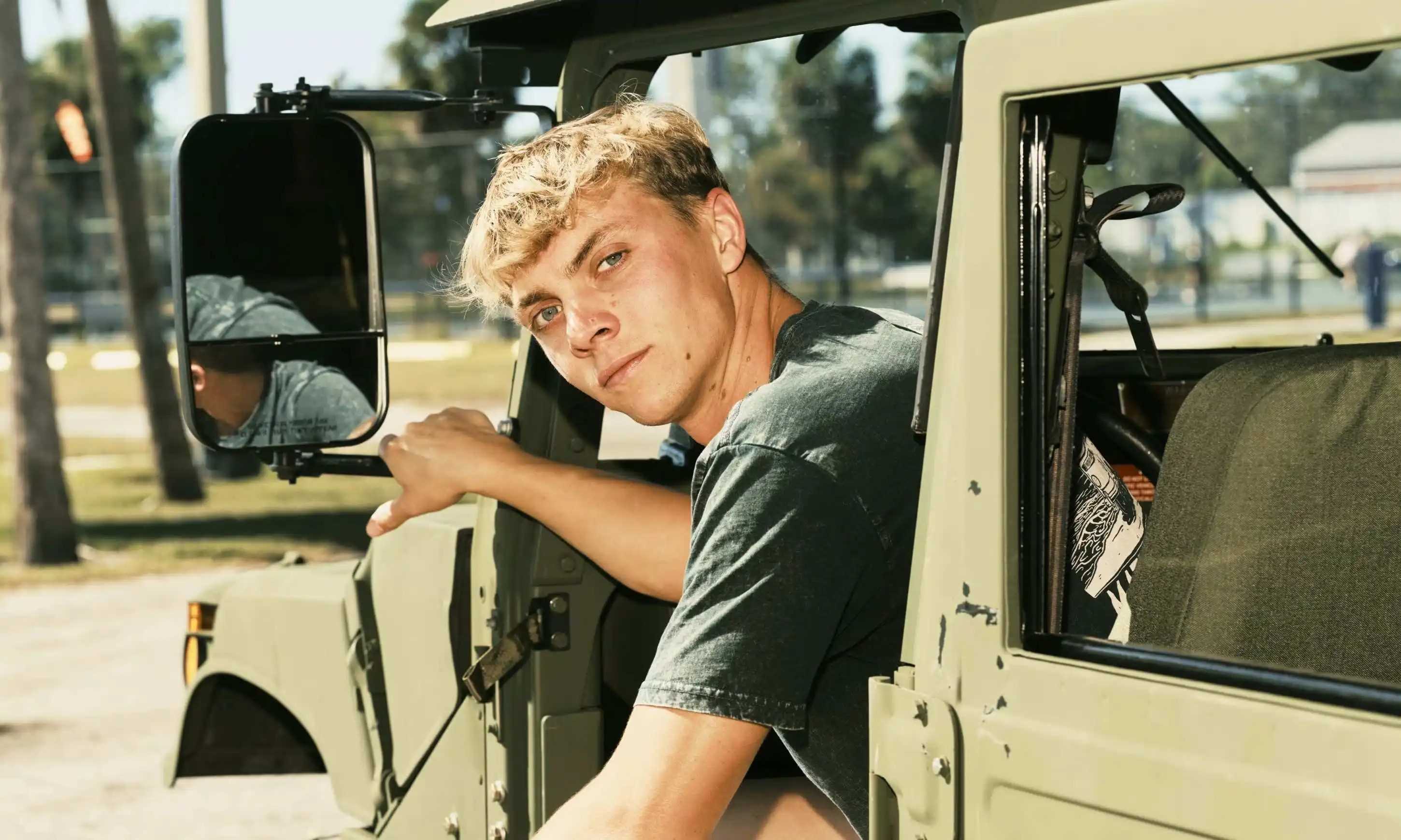 美国大兵投资实录：导弹与 K 线齐飞，军事基地成全美炒币最疯地带