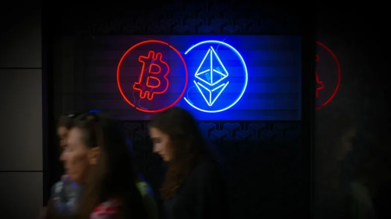 XRP Records $245M Inflows, Driving a $716M Revival in Crypto Investments