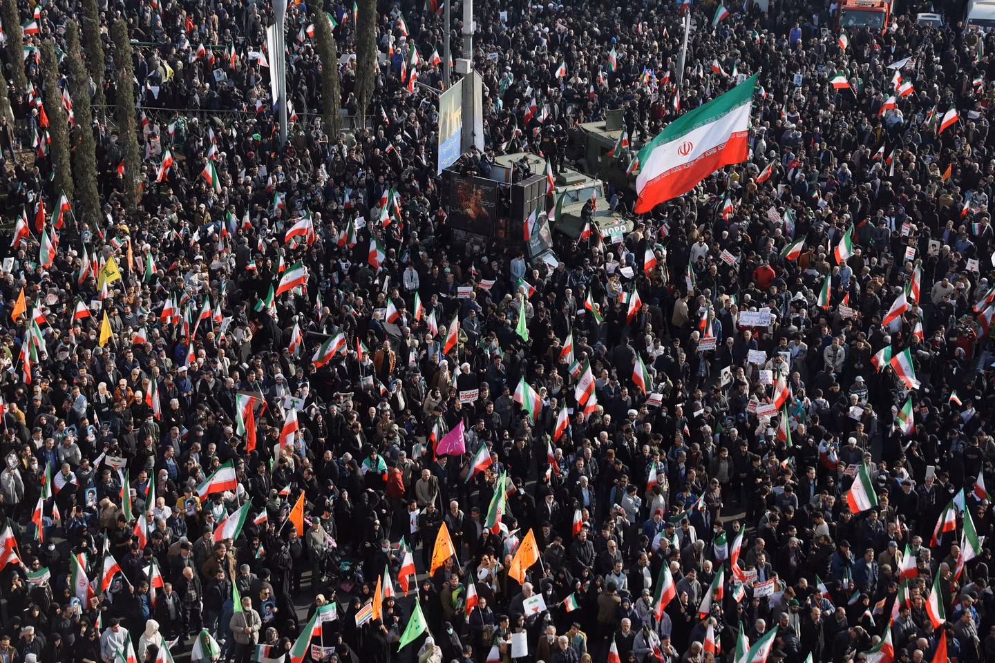 Protes Massal Memicu Ledakan Crypto Iran, Menembus Angka $7,8 Miliar