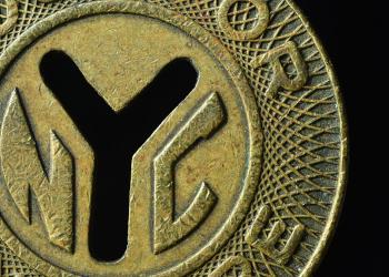 Hors Bureau, Dans le Crypto : L'Ancien Maire de NYC Lance le Memecoin 'NYC Token'