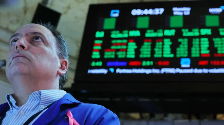 Las Criptomonedas Sufren una Fuerte Reversión: Salen $1.730 Millones de los Fondos a Pesar de las Recientes Entradas