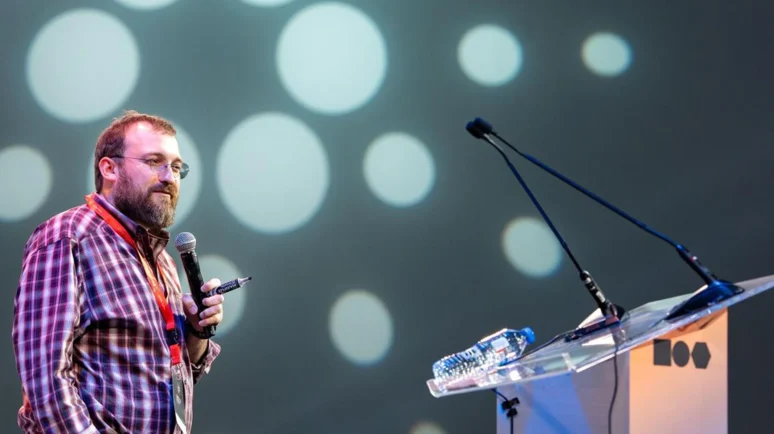 Charles Hoskinson Chỉ Trích CEO Ripple Brad Garlinghouse Vì Ủng Hộ Đạo Luật CLARITY