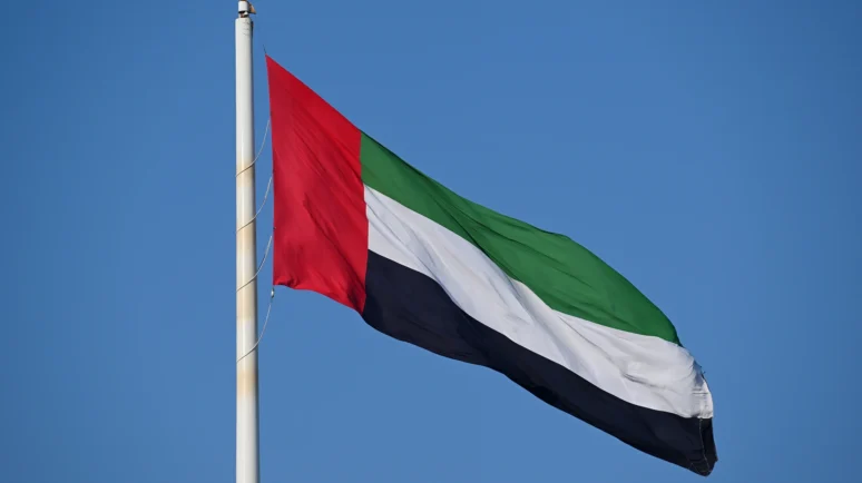 RAKBANK获准发行阿联酋迪拉姆稳定币，而阿联酋数字迪拉姆推迟至2025年后推出