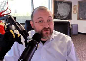 Cardano Founder Sounds Alarm Over New US Crypto Bill