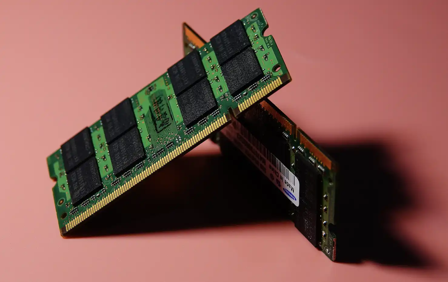 Memory Module Prices Plummet, Memory Stocks Fall Collectively, Has the Memory Super Cycle Peaked?