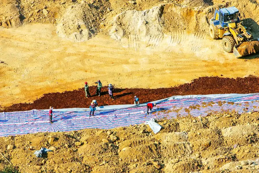 90% of Rare Earth Refining is in China's Hands, American Humanoid Robot Mass Production Faces a Hardware Bottleneck