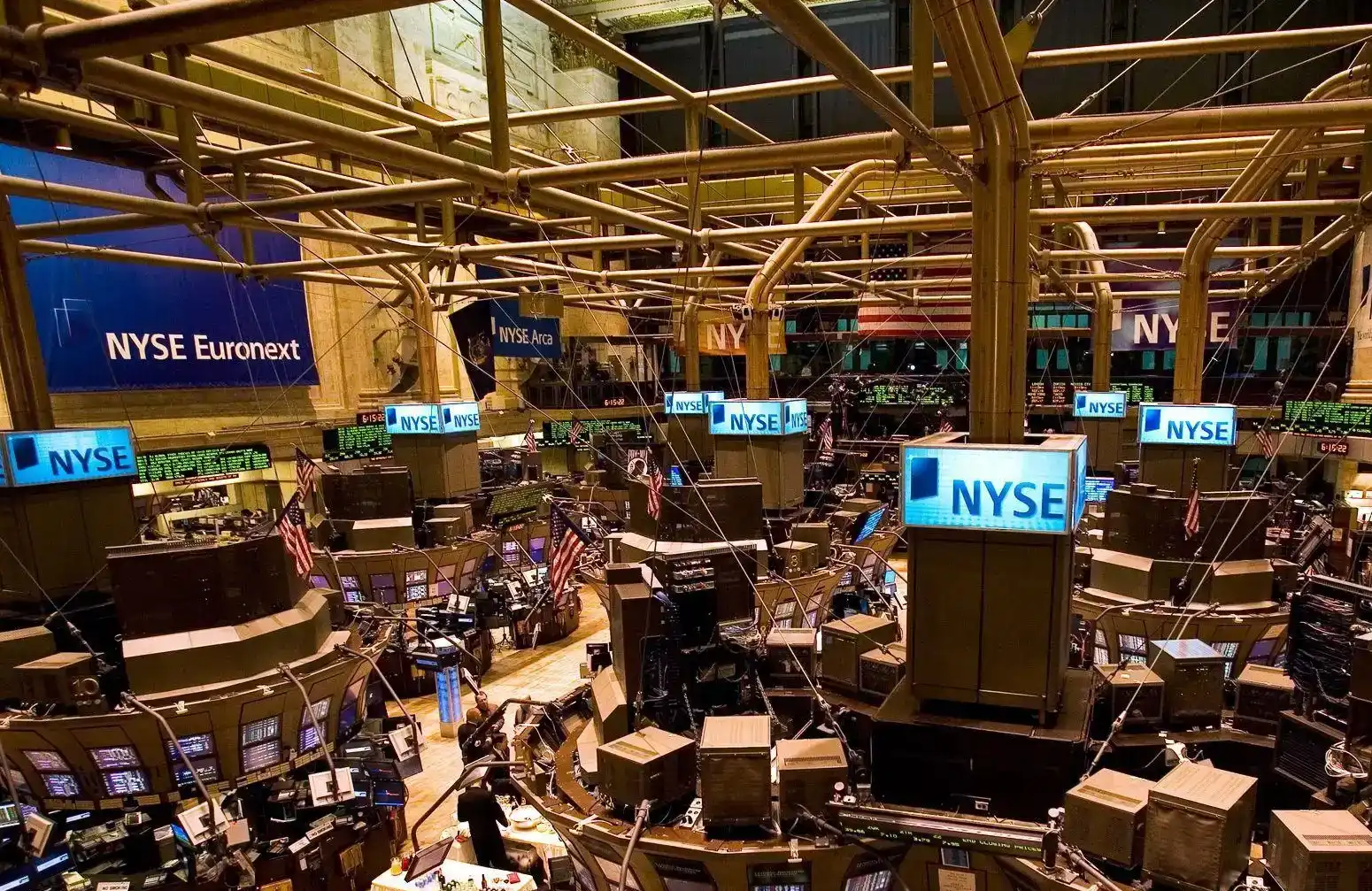 短期反弹还是牛市回归,交易员怎么看?