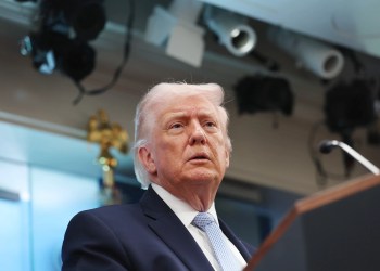 Trump rechaza el acuerdo con Irán: Bitcoin reacciona con una fuerte caída por debajo de los $74K
