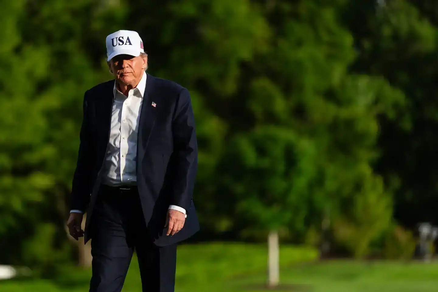 The 'Trump Paradox' in the Midterm Elections: The Stronger He Is, the More Dangerous It Is for the GOP
