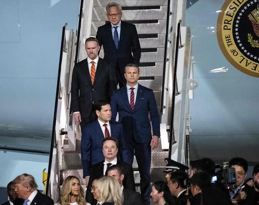 Trump trae a 17 CEO para avivar aún más el auge de la IA