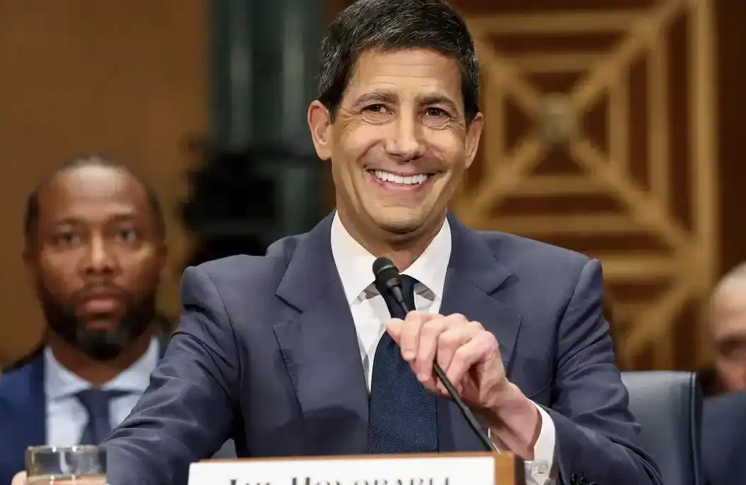 Narrowest-Ever Margin to 'Pass': US Senate Confirms Warsh as Federal Reserve Chair