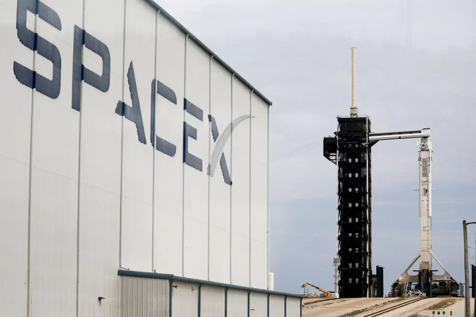 SpaceX Officially Files for IPO, Unveiling the Largest IPO in History