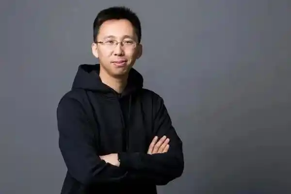 硬氪独家 | 唐文斌「原力灵机」并购物流机器人公司，并获智谱、商汤、阶跃等投资