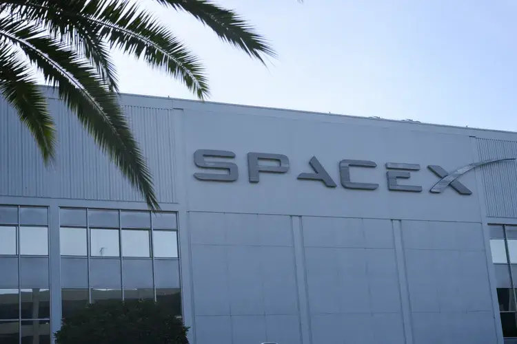Redistribución de activos de riesgo por valor de 75.000 millones de dólares: ¿Cómo afectará la salida a bolsa de SpaceX a las acciones estadounidenses y Bitcoin?