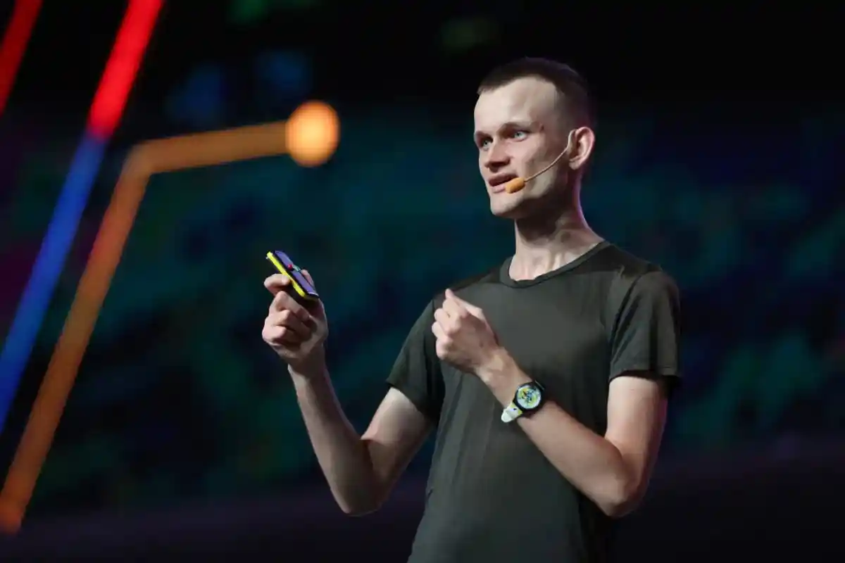 Vitalik's Algorithmic Stablecoin Vision: Interpreting the Mechanism and Challenges from an Options Perspective