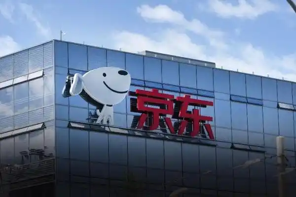 JD.com and Former OpenAI CTO Mira Murati Have Bet on the Same AI Track
