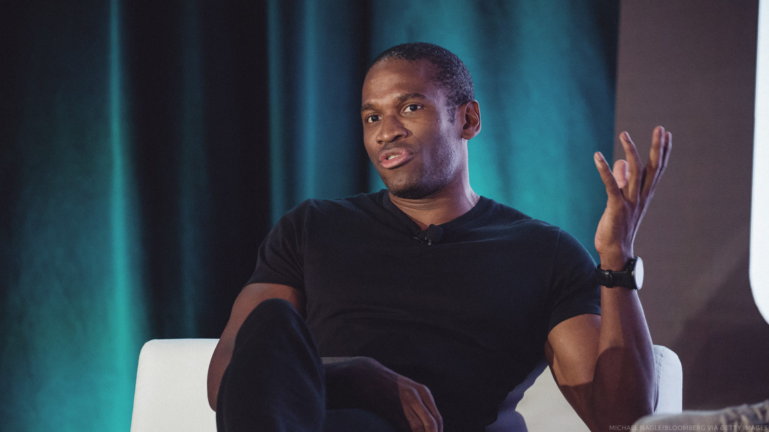Arthur Hayes Analysis: AI Bubble Nears Burst, Crypto Market Faces Short-Term Pressure