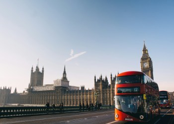 UK House Of Lords Urges BoE To Ease Stablecoin Rules Over Competitiveness Concerns