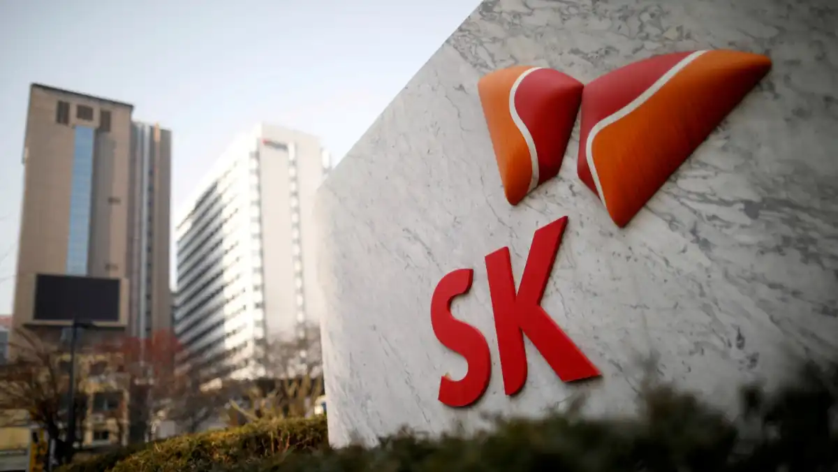 SK Hynix Market Cap Exceeds Samsung for First Time in 26 Years, Korean Broker Calls for 50% More Upside