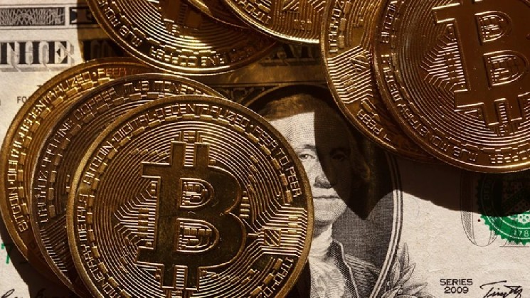 What is expected to happen to Bitcoin's price after the Fed's decision and inflation data?