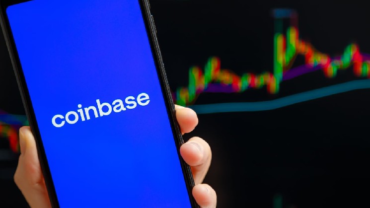 Закон CLARITY находится на отметке в один ярд: Coinbase заявляет: «Пора довести его до финиша»
