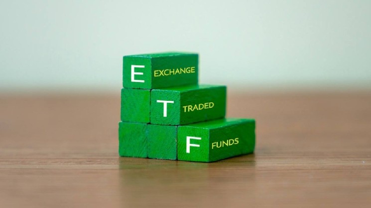 Bitcoin and Ethereum ETFs Attract $706 Million Amid Sharp Surge in Cryptocurrency Demand