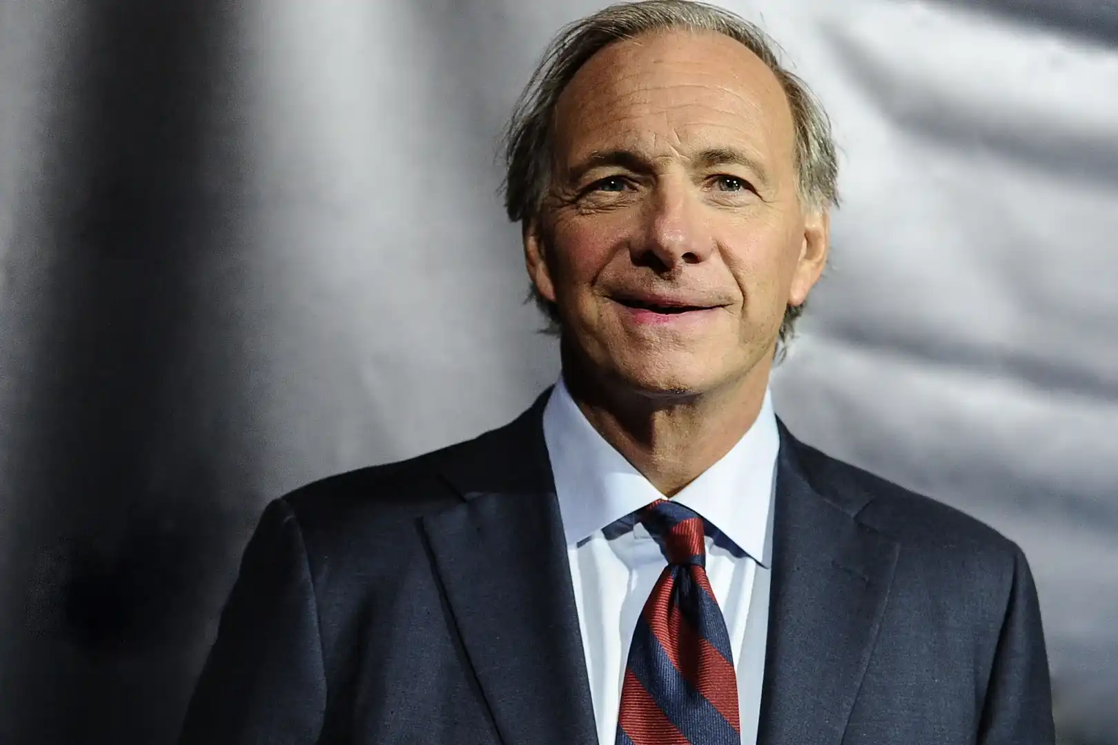 Dalio: The U.S. is Deep in Debt, the Next Three Years Are Critical, Recommends Allocating Gold and Bitcoin