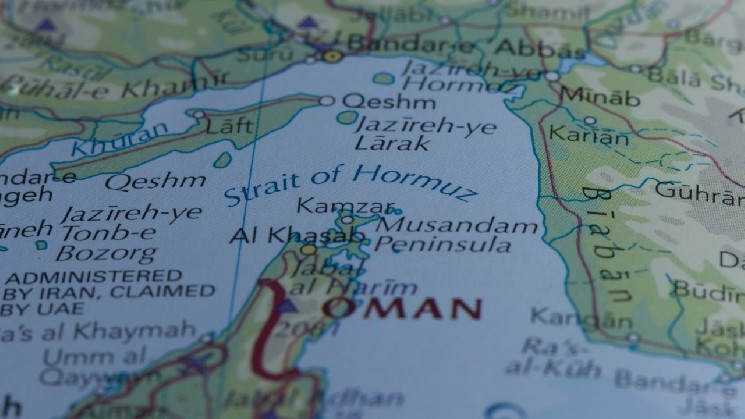 Los EAU suspenden el comercio con Irán en medio de la crisis en el estrecho de Ormuz que sacude los mercados globales