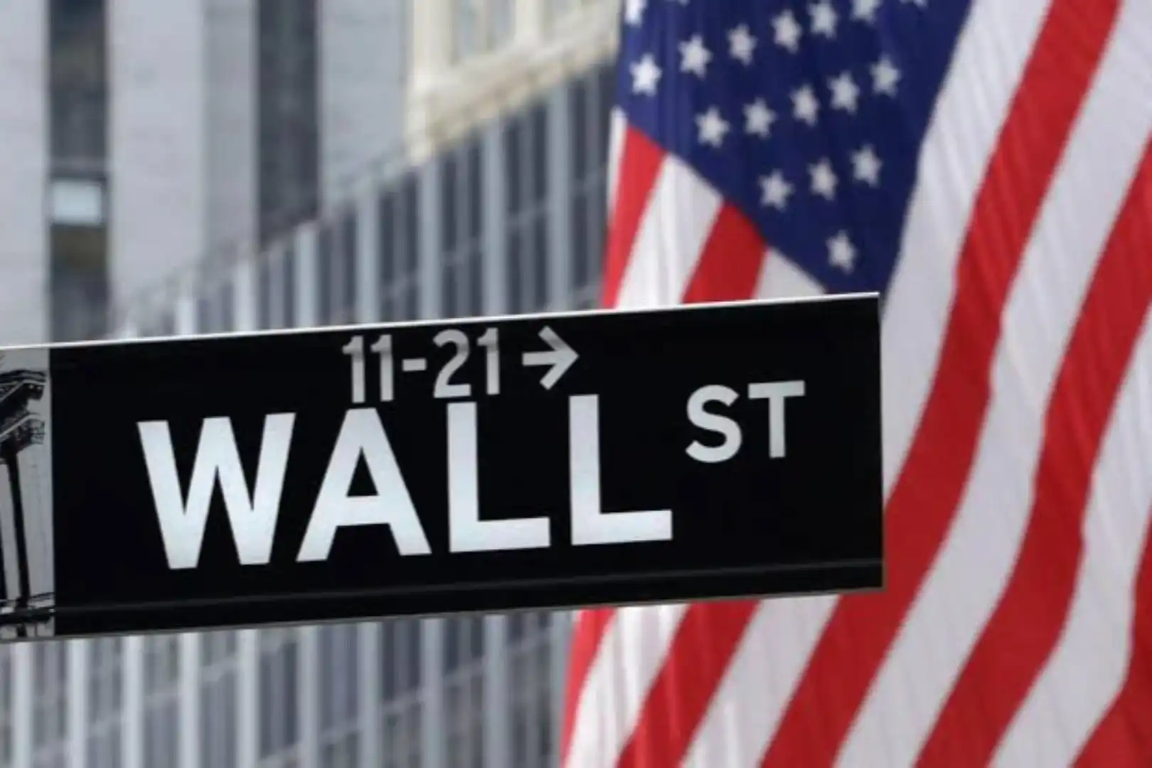 BofA's Hartnett: "Tactically" Bearish, But "Strategically" Bullish, Because Policymakers Will Not Allow a Market Crash