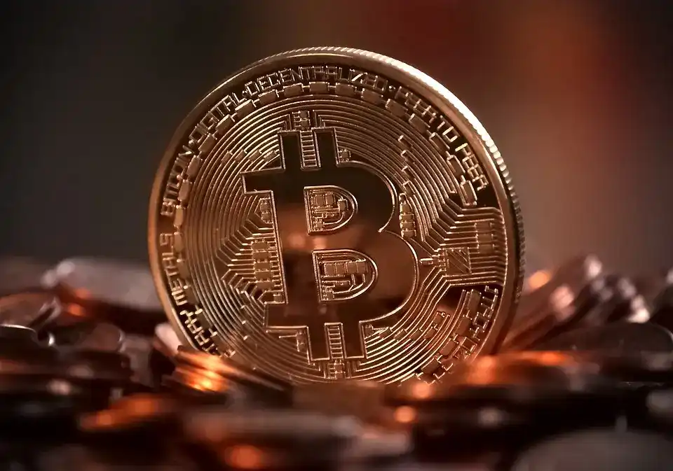 Trump Family's Bitcoin Mining Firm Reports Losses for Third Consecutive Quarter, Stock Price Plummets Over 90% from Peak