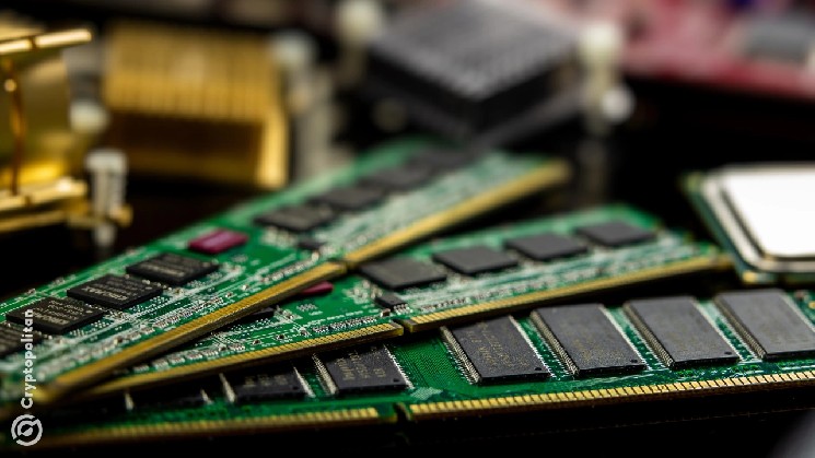 Ashenbrenner Fund Bought Shares of Memory Manufacturing Companies Before Losing 67% of Its Funds
