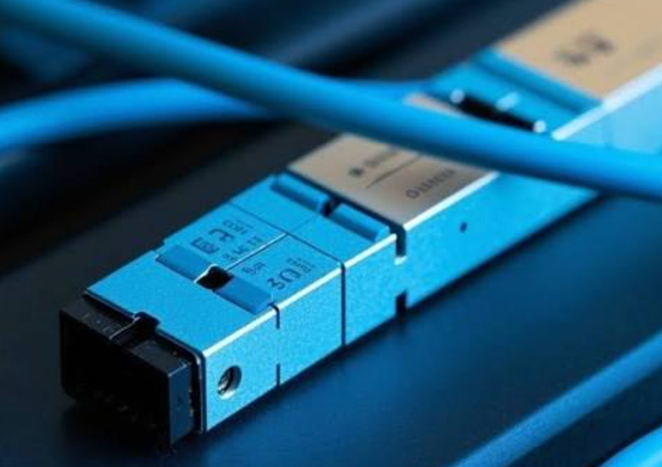 Storage, Optical Communications Surge Collectively! A U.S. Tech Giant Soars 15% in Pre-Market Trading