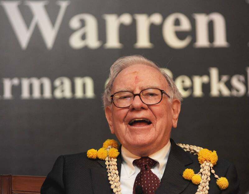 After Three Years of Reducing Stock Holdings, Warren Buffett Finally Makes a Move