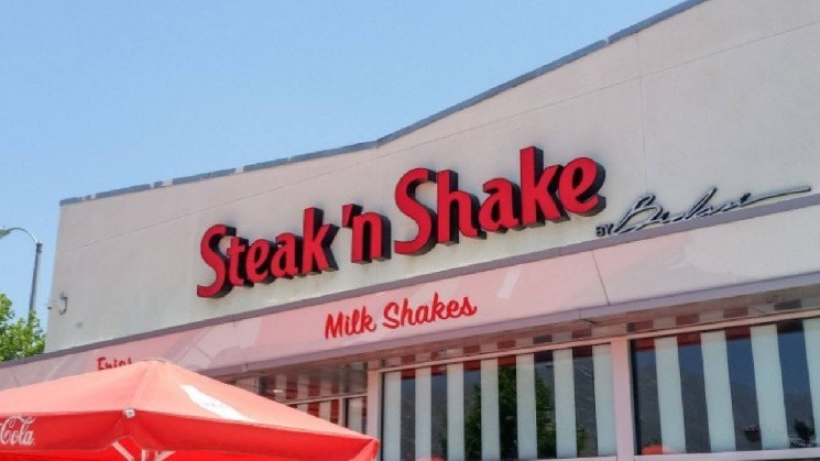 Why a Well-Known Fast-Food Restaurant Chain Now Calls Itself a 'Bitcoin Company'