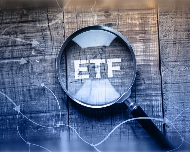Bitcoin ETFs Record First Net Inflow Month Since April