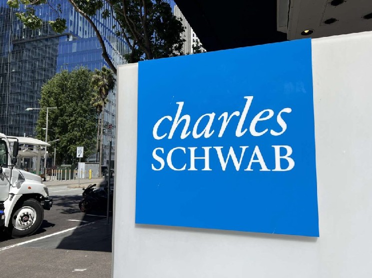 American Crypto Giant Charles Schwab Takes a Step That Will Shake Up the Cryptocurrency Market: Support for Three More Altcoins Added!
