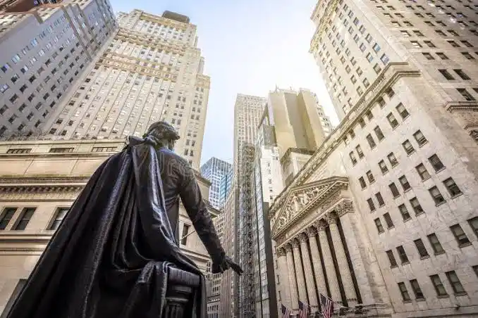 Unpacking the Truth Behind On-chain Assets: Leverage, Liquidity, and Risk