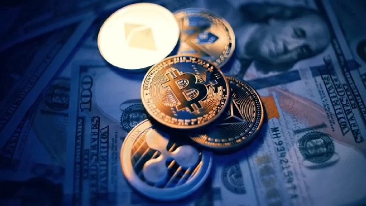 Bitcoin Trading Sideways Around $63,500 Points to Upside and Downside Movement