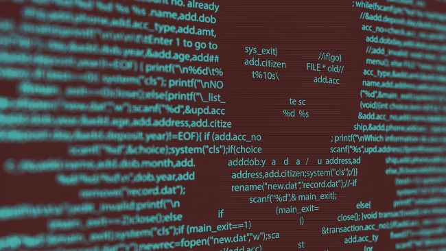 Un faux locataire a payé son loyer à l'avance, puis a donné aux propriétaires des téléphones programmés pour vider leurs portefeuilles de cryptomonnaies