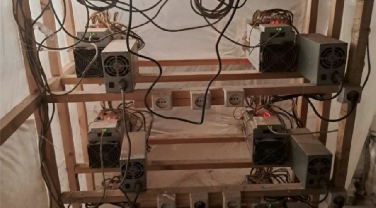 Russian sets up underground crypto farm in a friend's garage