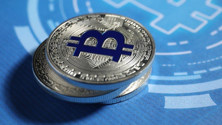 Santiment: Bitcoin Supply on Exchanges Increased by 84% in August
