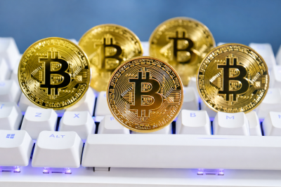 Bitcoin in August: Experts Expect Range Testing, Not a Quick Reversal