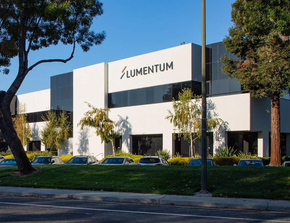 Mizuho Recommends 'Buy on the Dip' Ahead of Lumentum's Earnings Report: Strong InP Demand, Stock Still Has Room to Run Despite 4x Surge