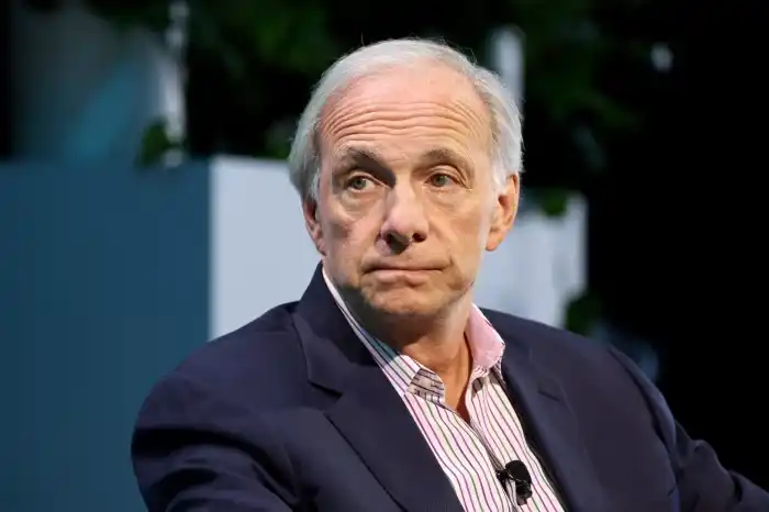 In Conversation with Ray Dalio: We Are Currently in an AI Bubble, with 1% of My Portfolio in Bitcoin