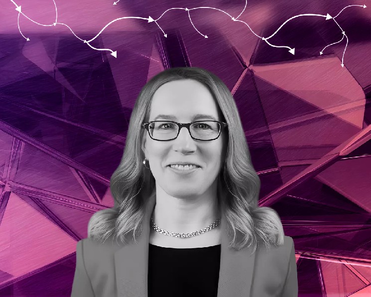 Hester Peirce đề xuất cắt giảm việc thu thập dữ liệu trong KYC/AML