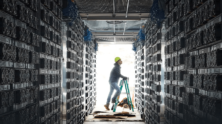 Hashrate Bitcoin Alami Pasar Beruang Pertama karena Kecerdasan Buatan Alihkan Miner