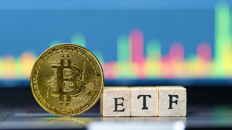 比特币ETF周度资金流出转为流入：从4.26亿美元转为流入620万美元