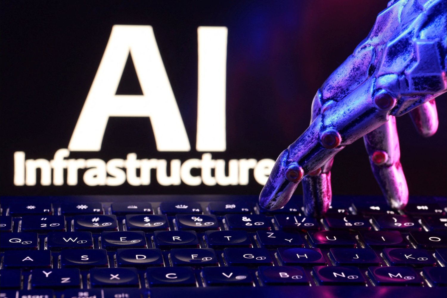 Behind Oracle's Decline: AI Orders Remain, But Financing Costs Rise First