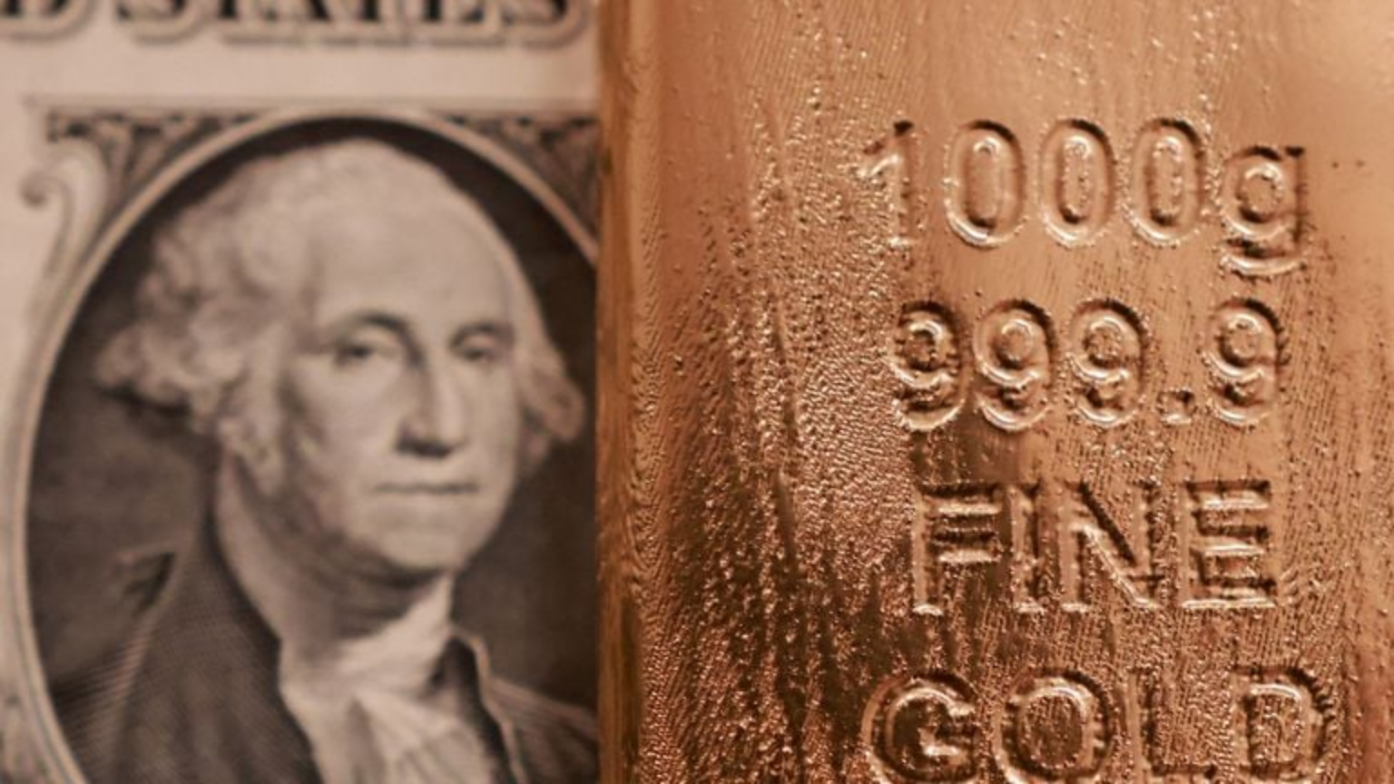 Gold Falls Below $4,100: Why Is the Safe-Haven Asset Under Pressure Amid Rising Inflation?