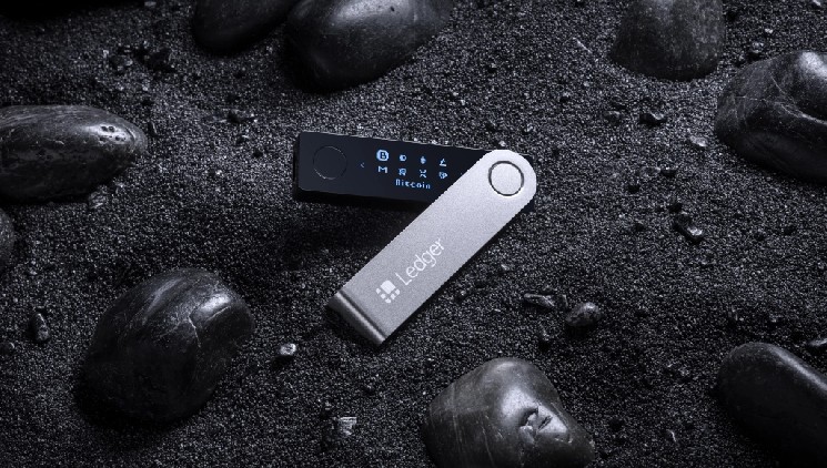 Внимание: по имеющимся данным, электронные кошельки Ledger, продаваемые в Европе, также могут содержать шпионское ПО!